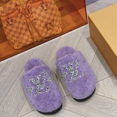 Louis Vuitton Slippers